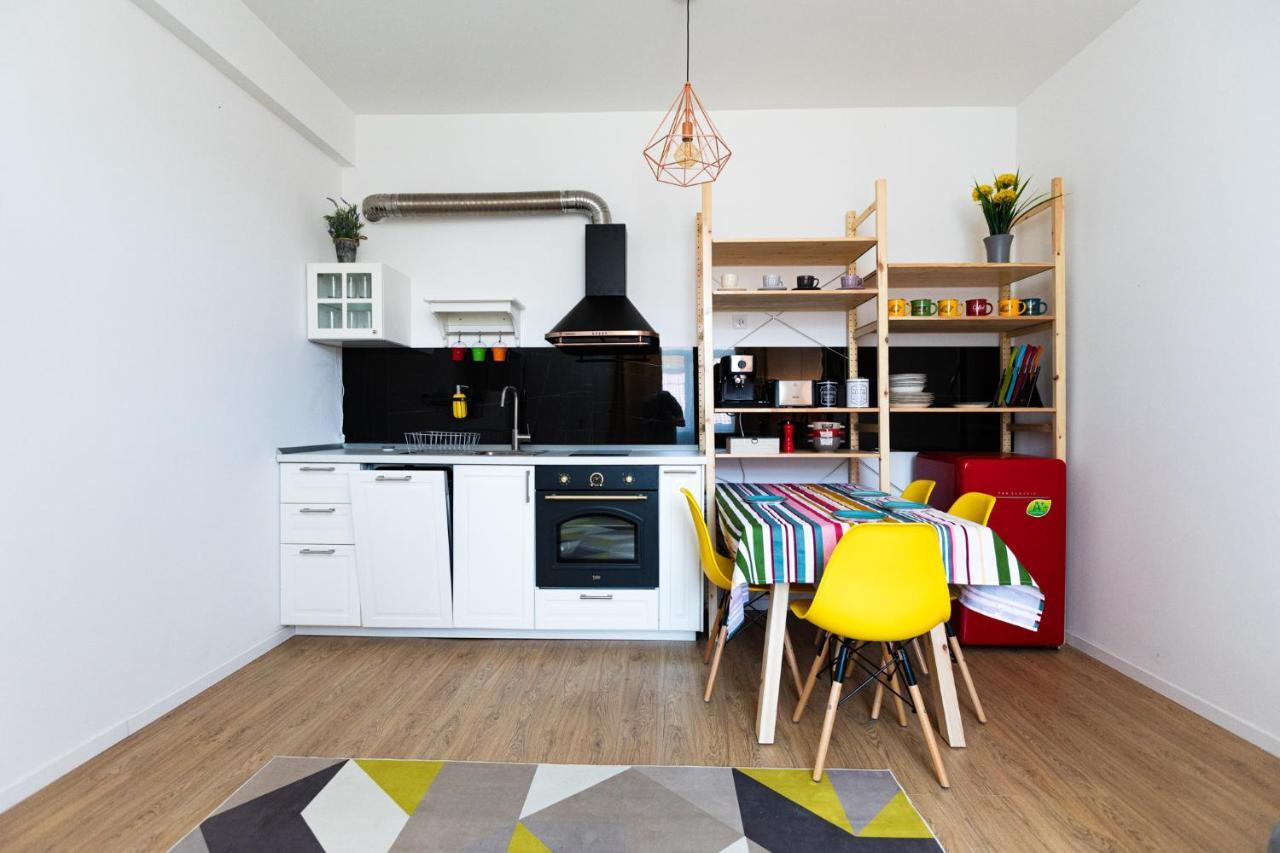 Colorful & Cozy Condo 클루지나포카 외부 사진